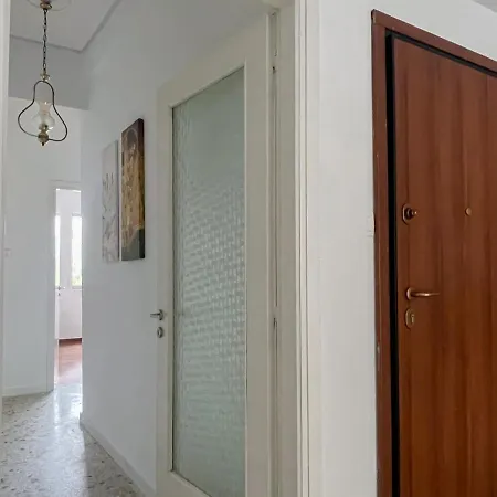 2-bedroom Atelier Near The Center