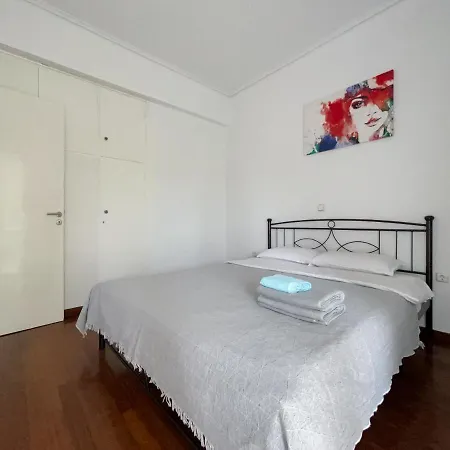 Appartamento 2-bedroom Atelier Near The Center *