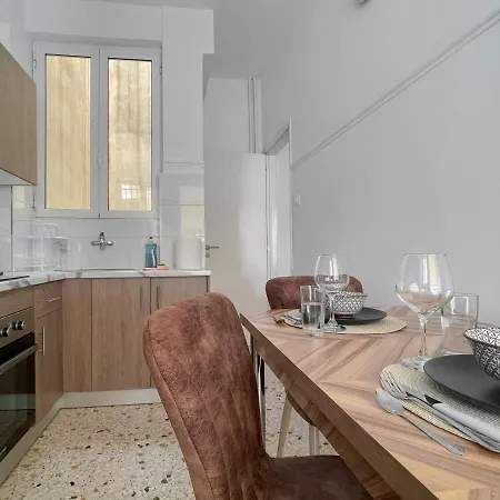Apartment 2-bedroom Atelier Near The Center *