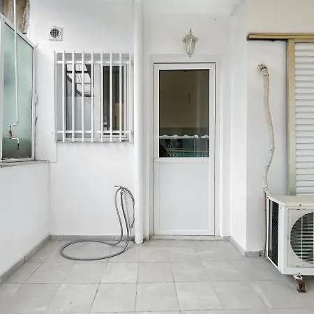 2-bedroom Atelier Near The Center *