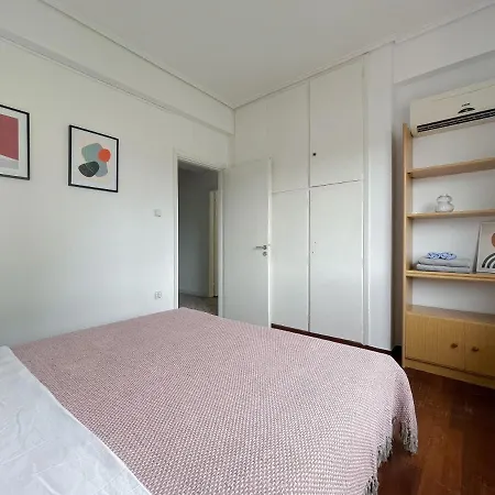 2-bedroom Atelier Near The Center Apartment Athens