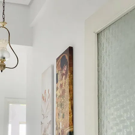 2-bedroom Atelier Near The Center Athens